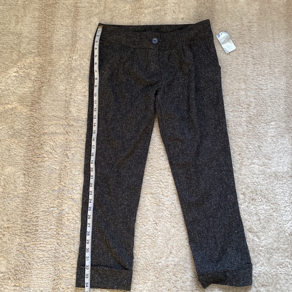 NWT Delia’s grey mid to low-rise pleated dress pants